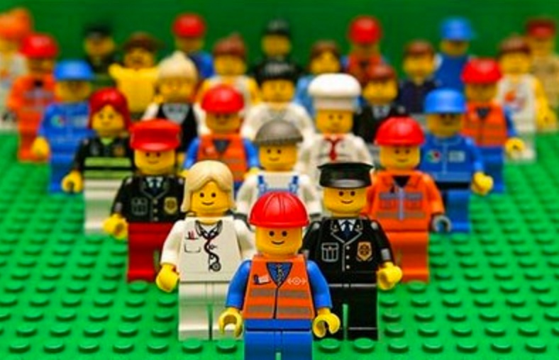 Free The Lego People!